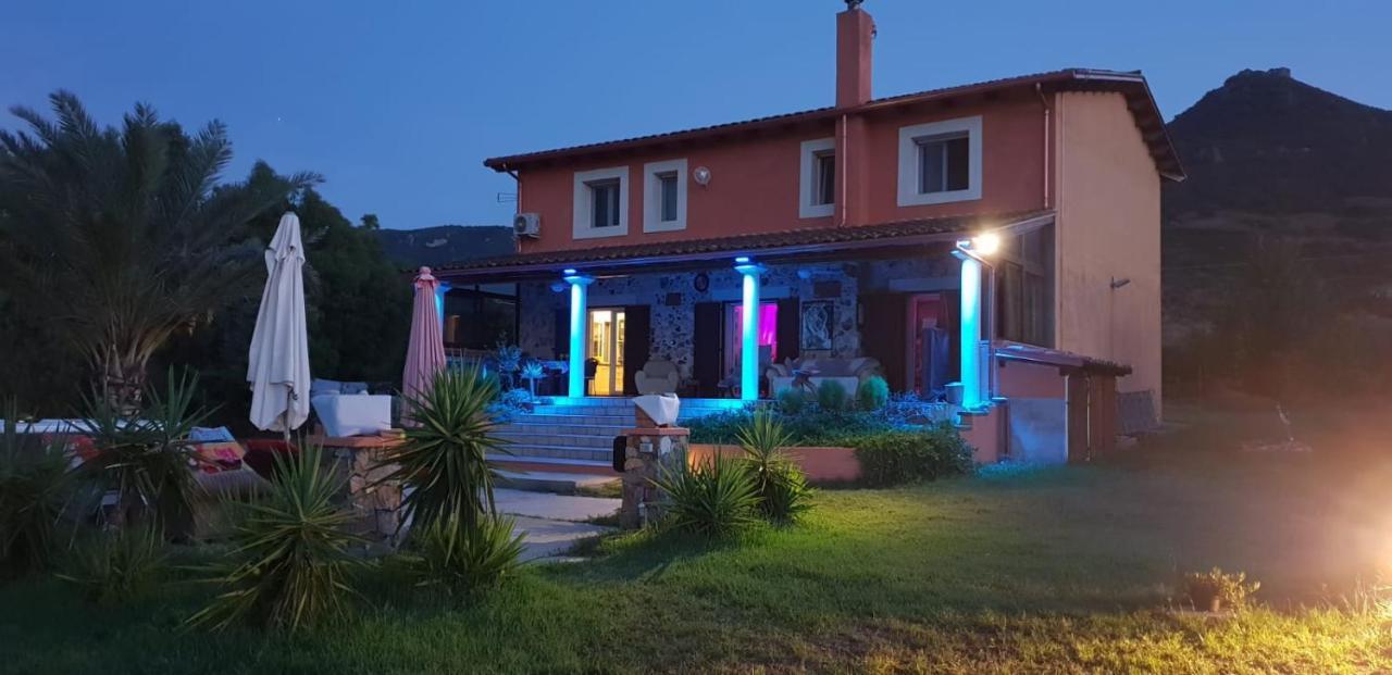 Orange Ville Villamassargia Dış mekan fotoğraf